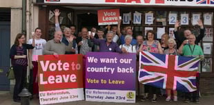 ‘Vote Leave’ campaigners celebrate in Crediton