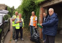 Sampford Courtenay tidied by volunteers during annual spring clean