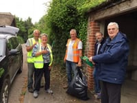 Sampford Courtenay tidied by volunteers during annual spring clean