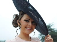 Dress up and enjoy Exeter Racecourse’s grand finale on ladies night