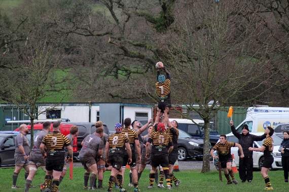 Tawts remain mid table despite 52-0 loss to league leaders Truro
