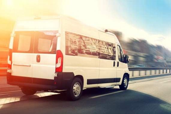 Man pleads guilty to operating minibus without operator’s licence