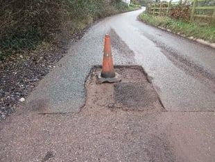 Crediton Hamlets Council laments loss of lengthsmen in Devon