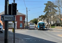 Warning about traffic light failure in Crediton
