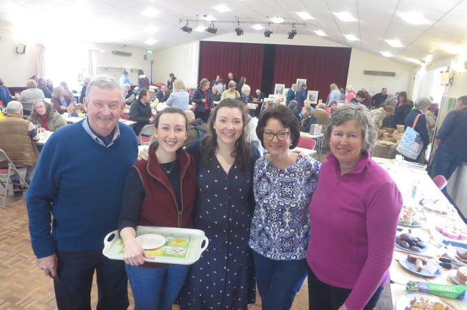                                The people who worked to make the day happen - the Boxall-Hunt family of Brian and Janis with daughter Victoria, her sister Hannah Burrows and Helen Lee.  SR 1366

