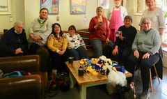 Knitting group raising funds for people of Ukraine