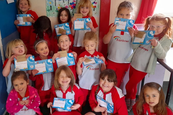 The 2nd Crediton Rainbows who received their Know Myself Theme Awards.

