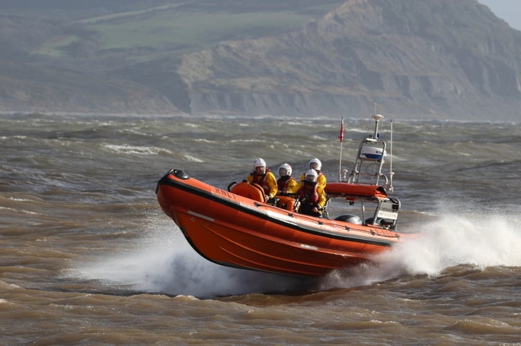 An RNLI lifeboat and crew. 
