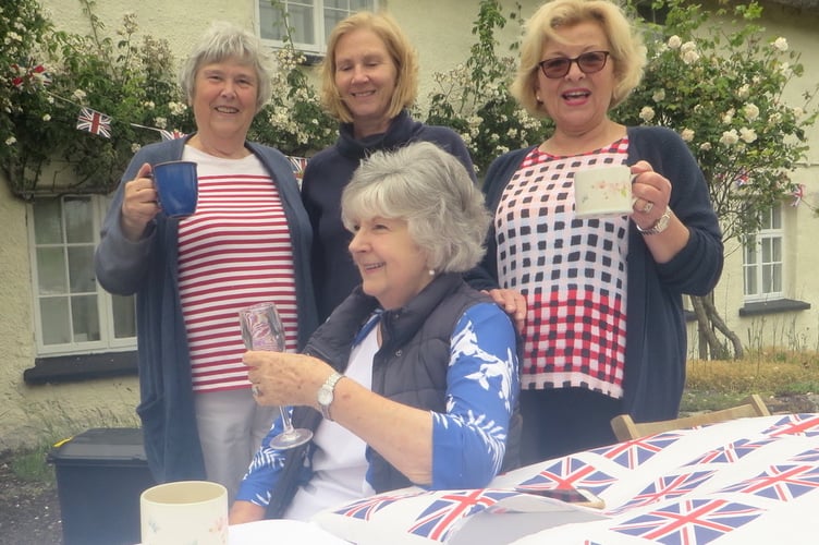 Organisers Carol Price, Sally Moores, Jane Messenger and (seated) Yvonne Cant. SR 2303