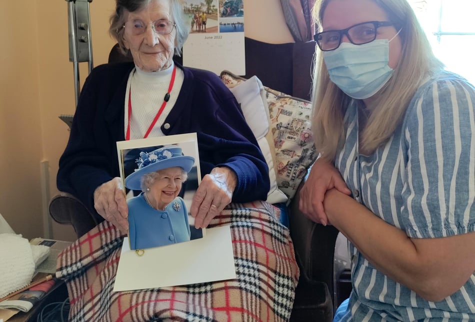 Crediton home resident Anne (100) got a card from the Queen
