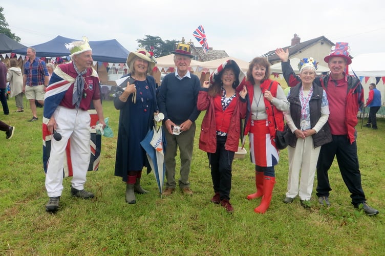 Members of the organising committee.  SR 2332
                               