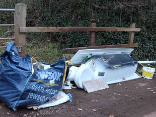 Litter louts face losing their driving licences  
