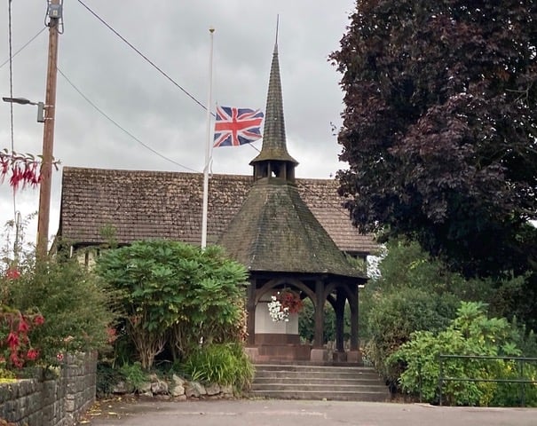 The flag on the Crediton Town Council flagpole is at half mast. NP 090922 01
