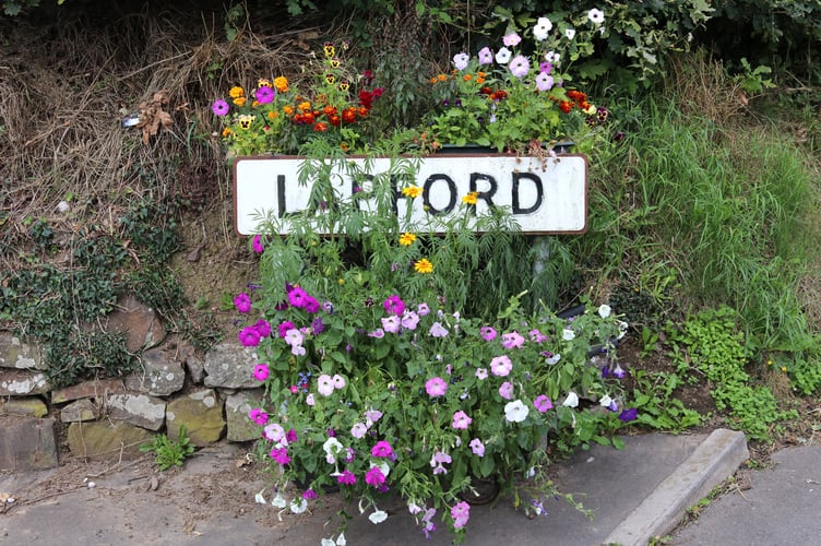 Lapford sign IMG_2224.jpg