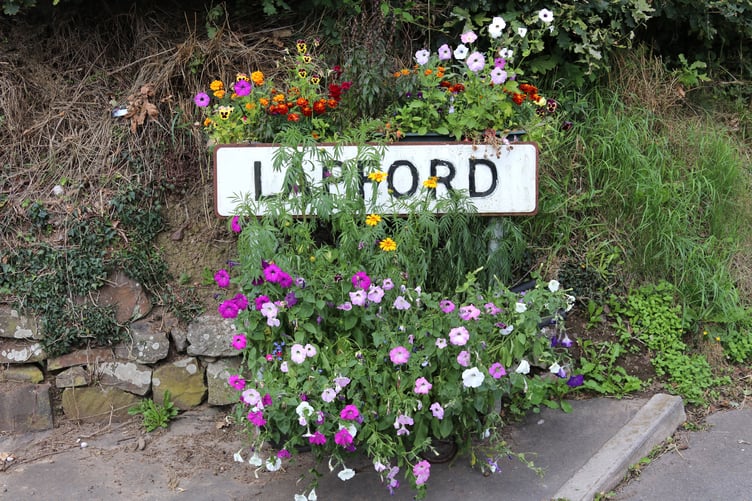 Lapford sign IMG_2224.jpg