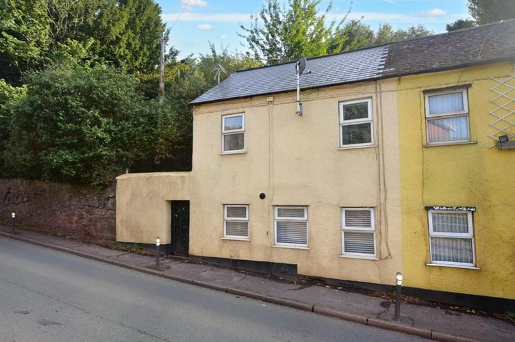 cheapest crediton