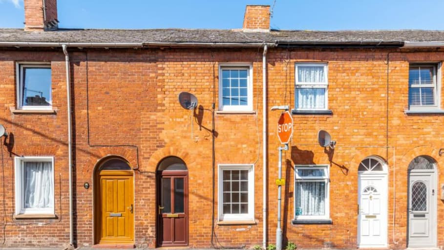 Crediton’s five cheapest homes for sale right now creditoncourier.co.uk