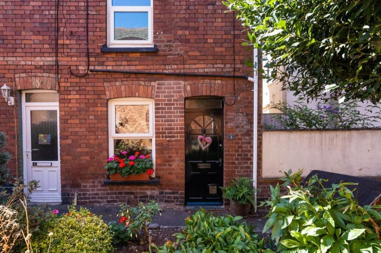 cheapest crediton