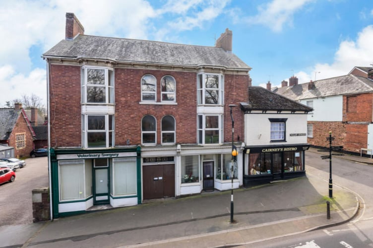 cheapest crediton