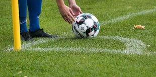 Battling Crediton undone by red cards

