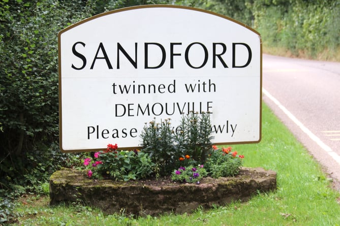 Sandford Sign IMG_4892.jpg