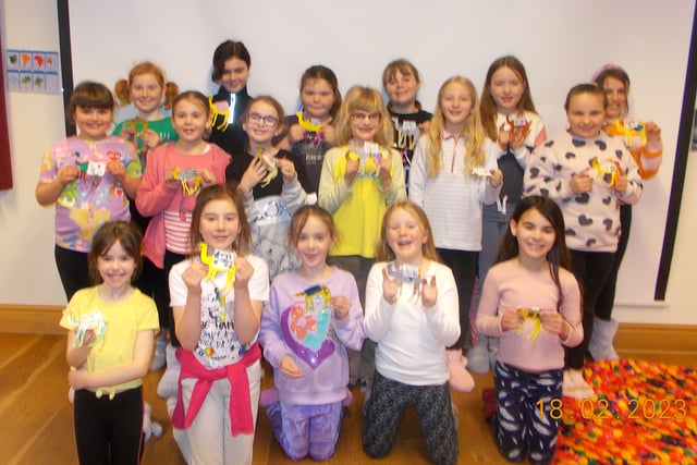 4th Crediton Brownies enjoyed holiday 'around the world'
