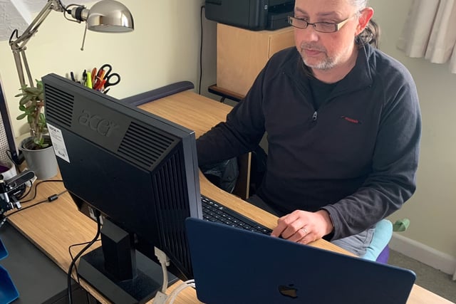 Beginners’ digital skills course at Crediton Library