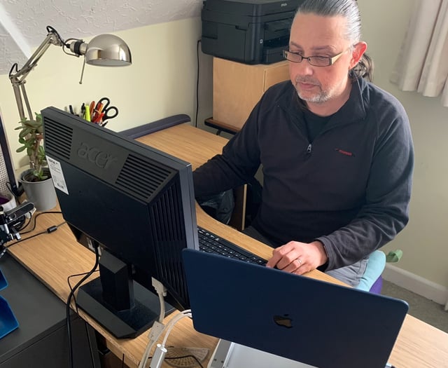 Beginners’ digital skills course at Crediton Library