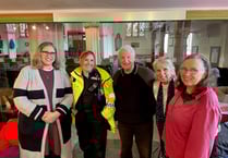 Crediton PCSO visits Sandford Coffee and Company
