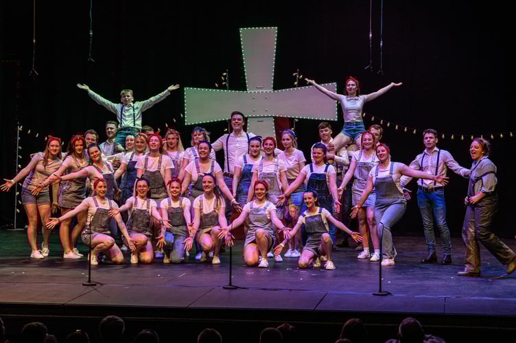 The Haldon Group of Young Farmers’ Club cast of ‘Fields of Gold’.