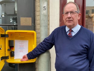 Defibrillator goes missing in Crediton