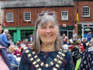 Work together says Mayor of Crediton in New Year message
