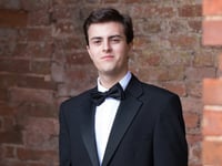 Professional Tenor Gregory Steward to sing in Crediton

