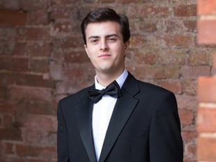 Professional Tenor Gregory Steward to sing in Crediton
