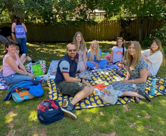 Landscore School picnic was a huge success in glorious sunshine