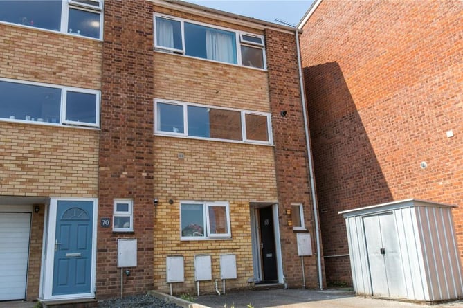 cheapest crediton