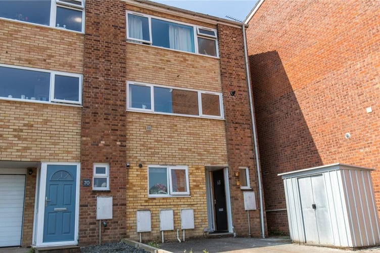 cheapest crediton
