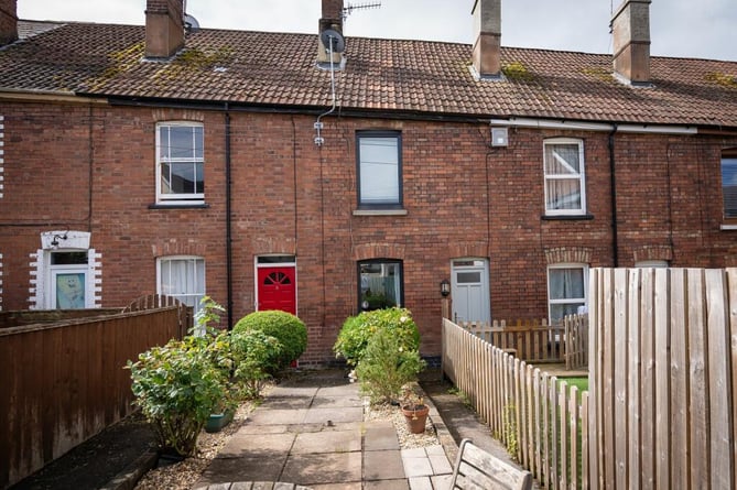 cheapest crediton