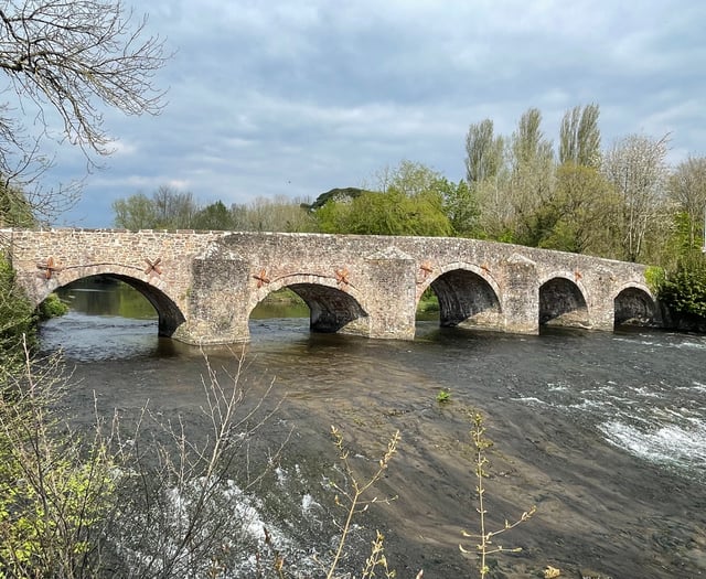 Bickleigh Bridge closed after road traffic collision
