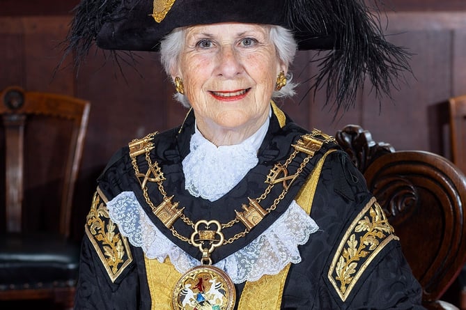 Lord Mayor Cllr Yolonda Henson.
