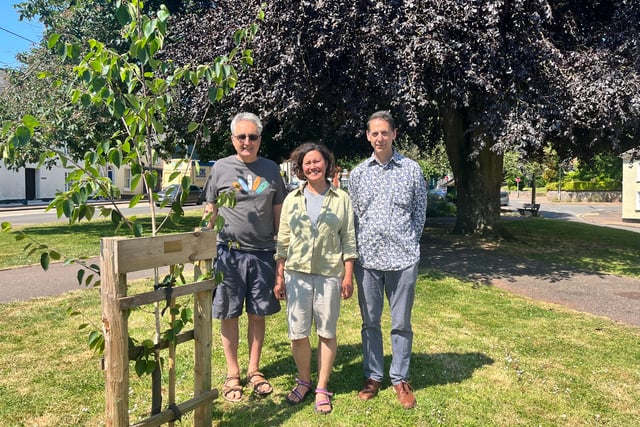 Crediton group assists Mid Devon Council at St Lawrence Green
