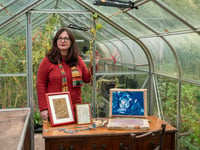 Artists welcome visitors behind the scenes