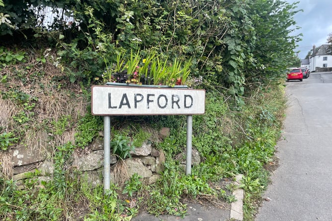 One of the existing Lapford village signs.  AQ 7627