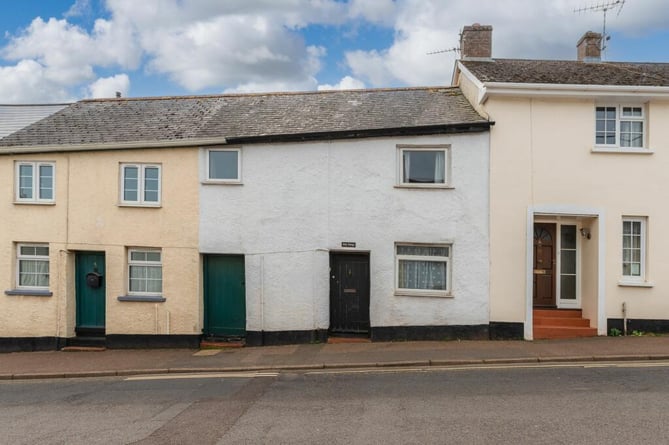 cheapest crediton