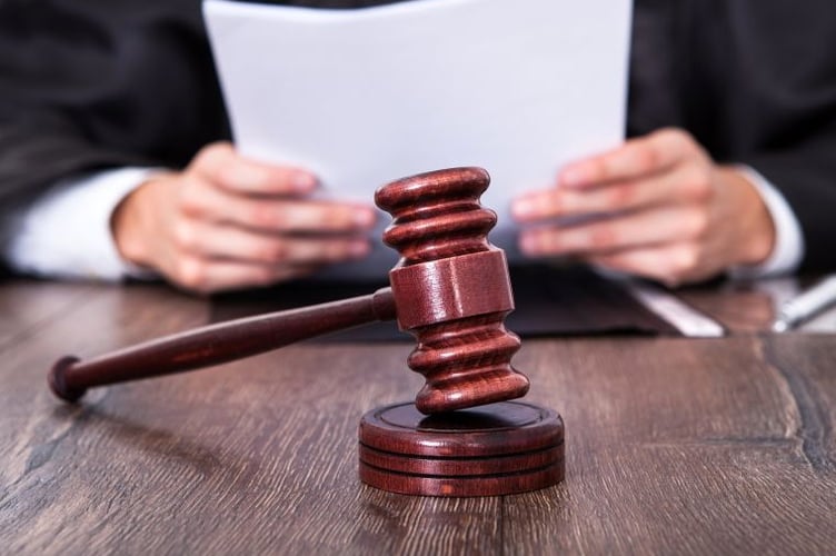gavel court case