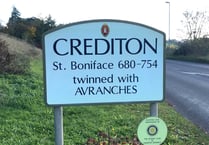 Volunteers invited to join Crediton street cleaning group
