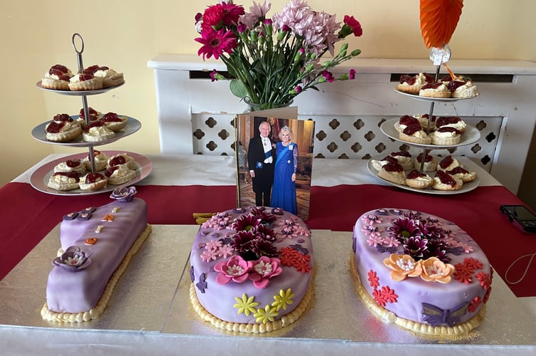 The birthday cake and card from the King and Queen.  AQ 0510