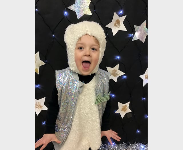 Mighty round of applause after Chulmleigh Primary School nativity
