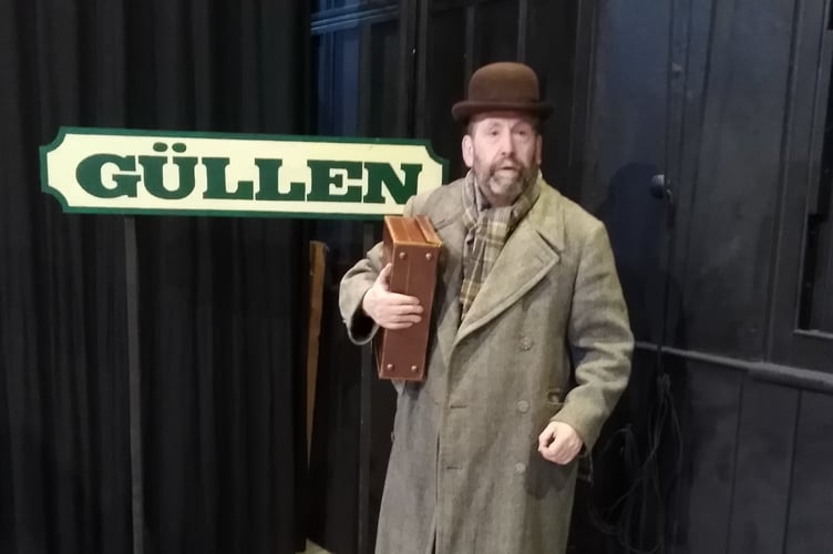 Stu Wight as shopkeeper Alfred Ill.