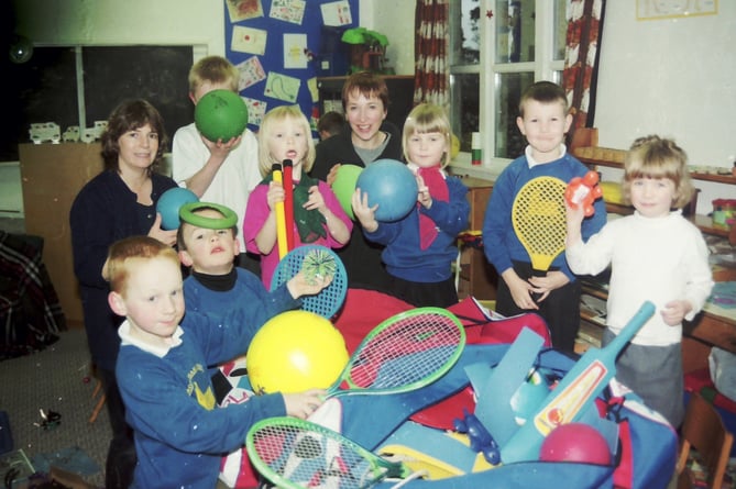 Pictured are Morchard Bishop School 'Moon Beans' After School Club in February 1999.  DSC00479
